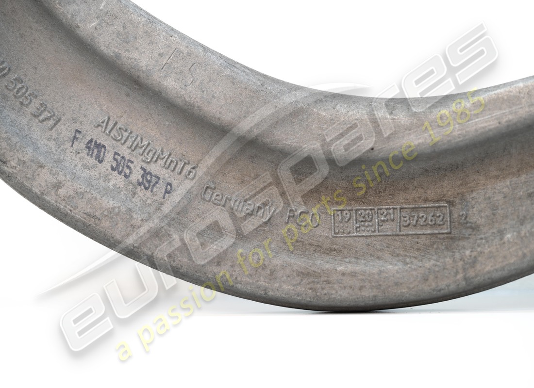 gebrauchter lamborghini track control arm. teilenummer 4m0505397p (3)