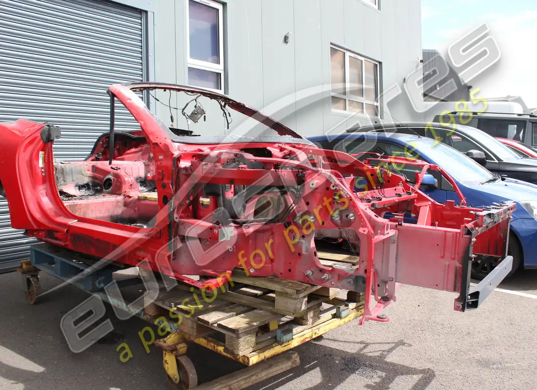 gebrauchtes ferrari vorderes fahrgestell. teilenummer eap1480019 (3)