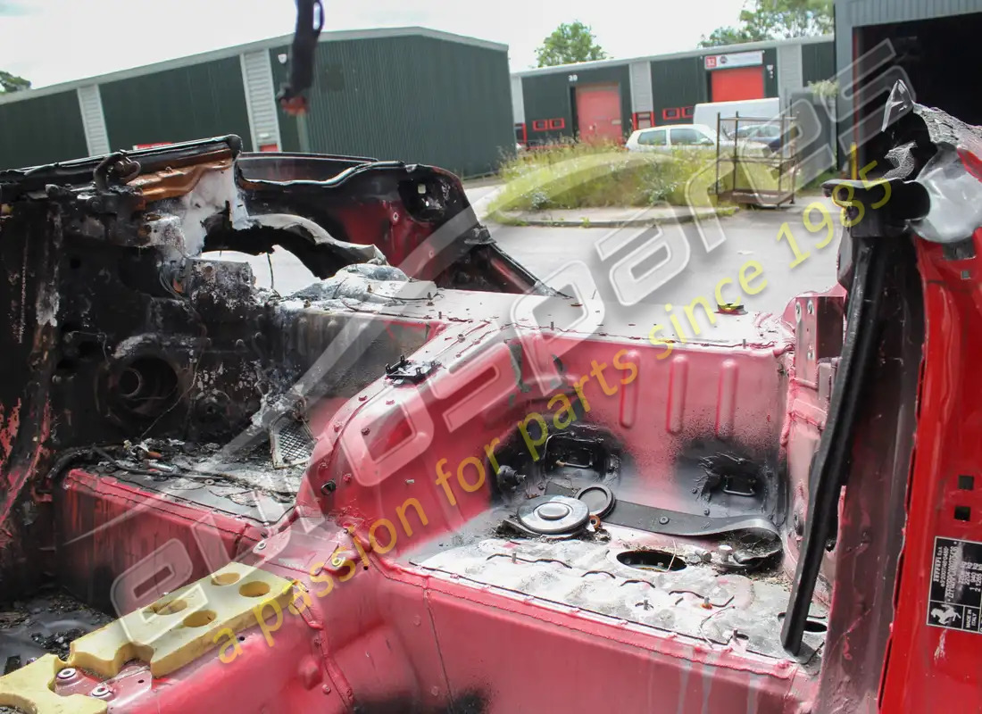 gebraucht ferrari hinteres fahrgestell und karosserie. teilenummer eap1480020 (4)