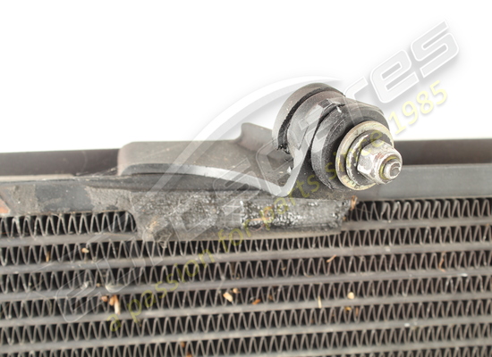 gebraucht ferrari teilenummer des ölkühlers 180923