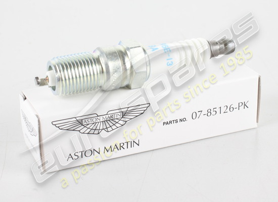 neu aston martin zündkerze teilenummer 07-85126