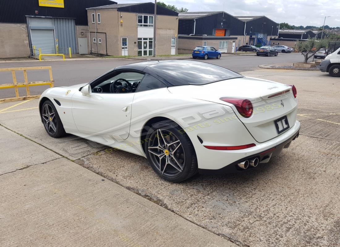 ferrari california t (europe) mit unbekannt, wird zur demontage vorbereitet #3