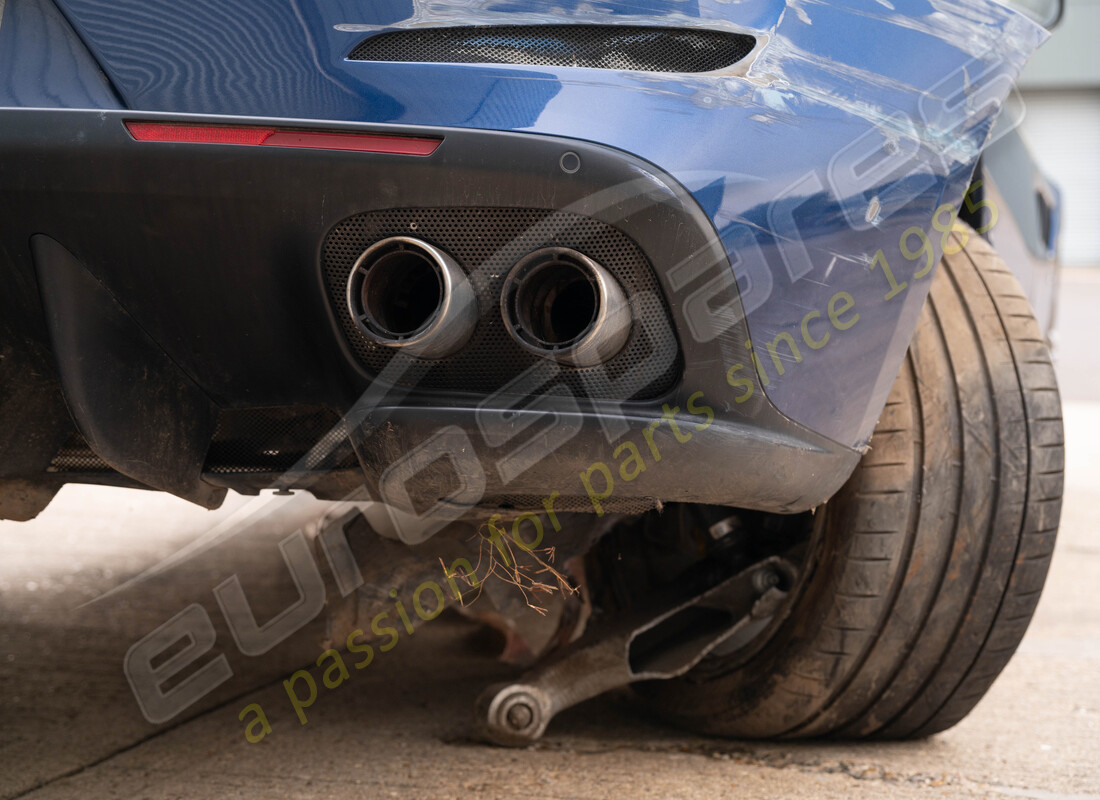 ferrari gtc4 lusso (rhd) mit tbc, wird für die demontage vorbereitet #29