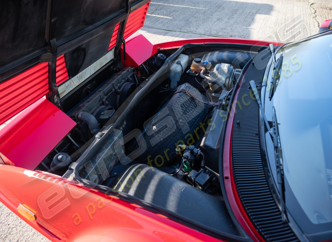 ferrari mondial 3.2 qv (1987) mit 83223, bereit zur demontage #23