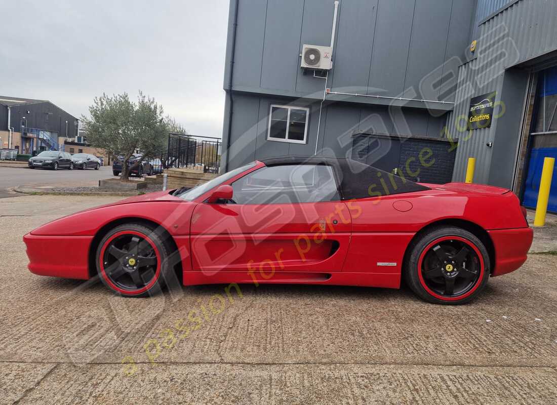 ferrari 355 (2.7 motronic) mit 56683 km, wird für die demontage vorbereitet #2