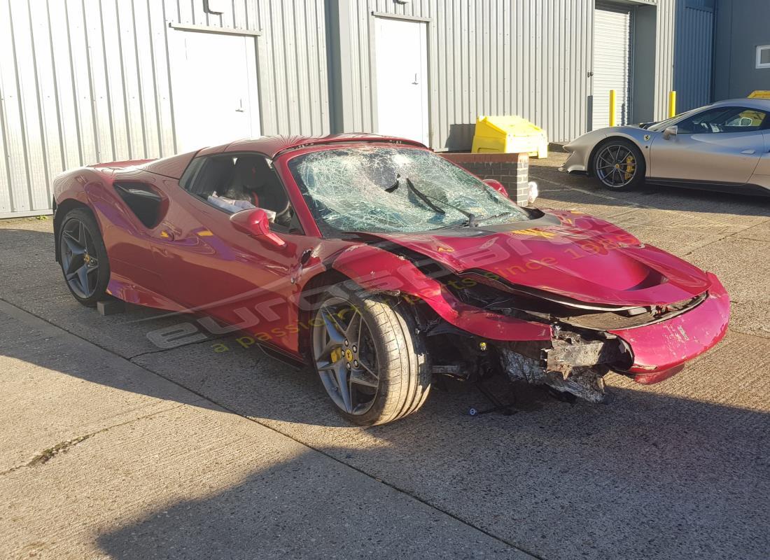 ferrari f8 spider mit 940 meilen, wird für die demontage vorbereitet #8
