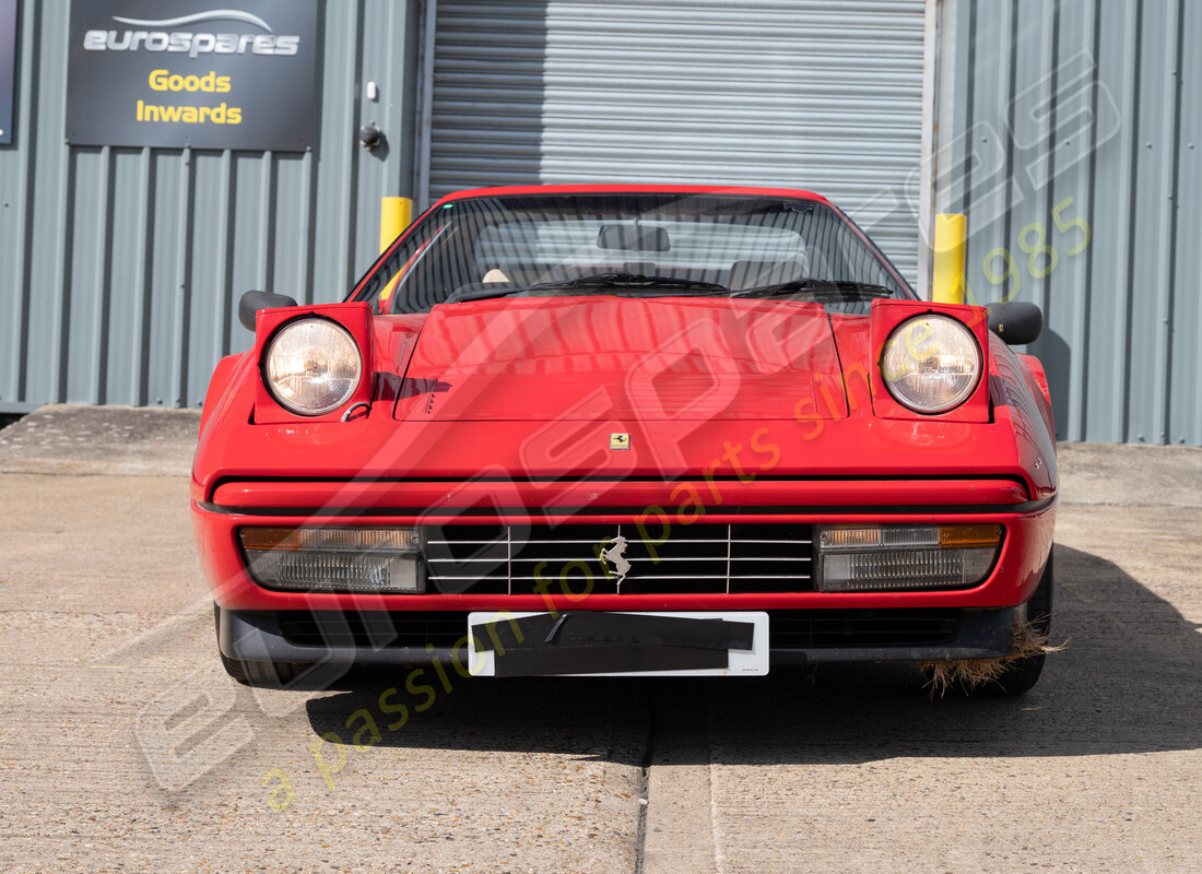 ferrari 328 (1988) wird für die demontage vorbereitet #8