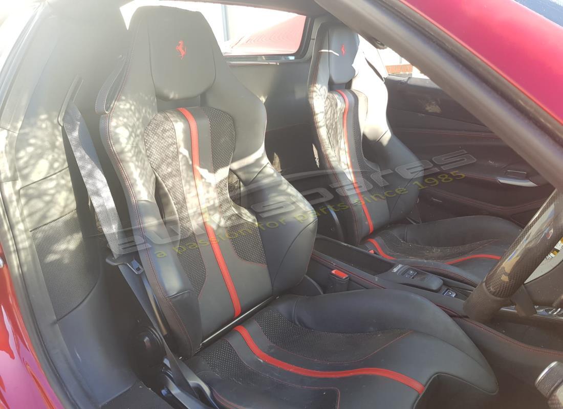 ferrari f8 spider mit 940 meilen, wird für die demontage vorbereitet #11