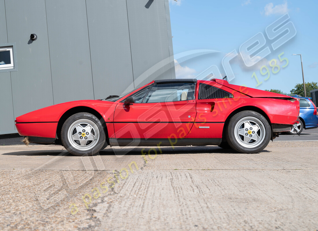 ferrari 328 (1988) wird für die demontage vorbereitet #2