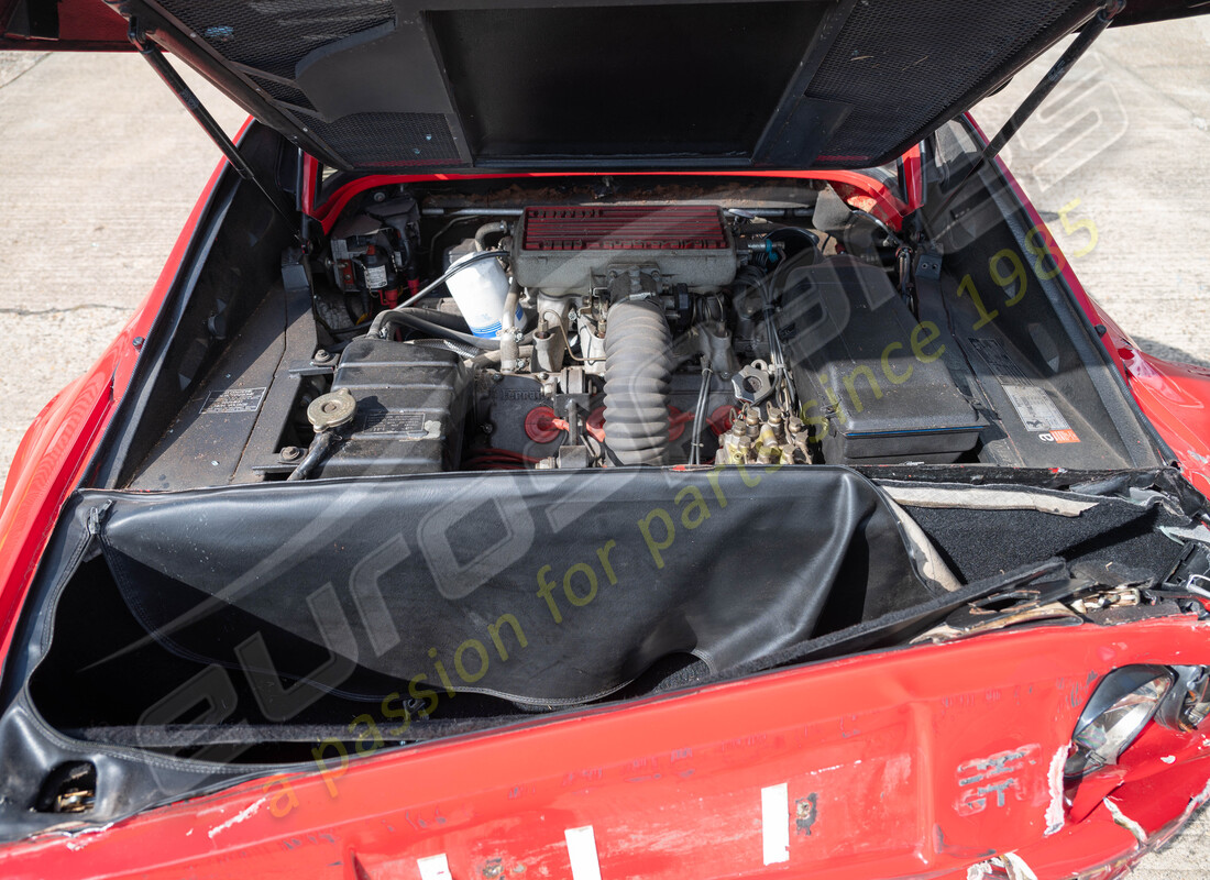 ferrari 328 (1988) wird für die demontage vorbereitet #14