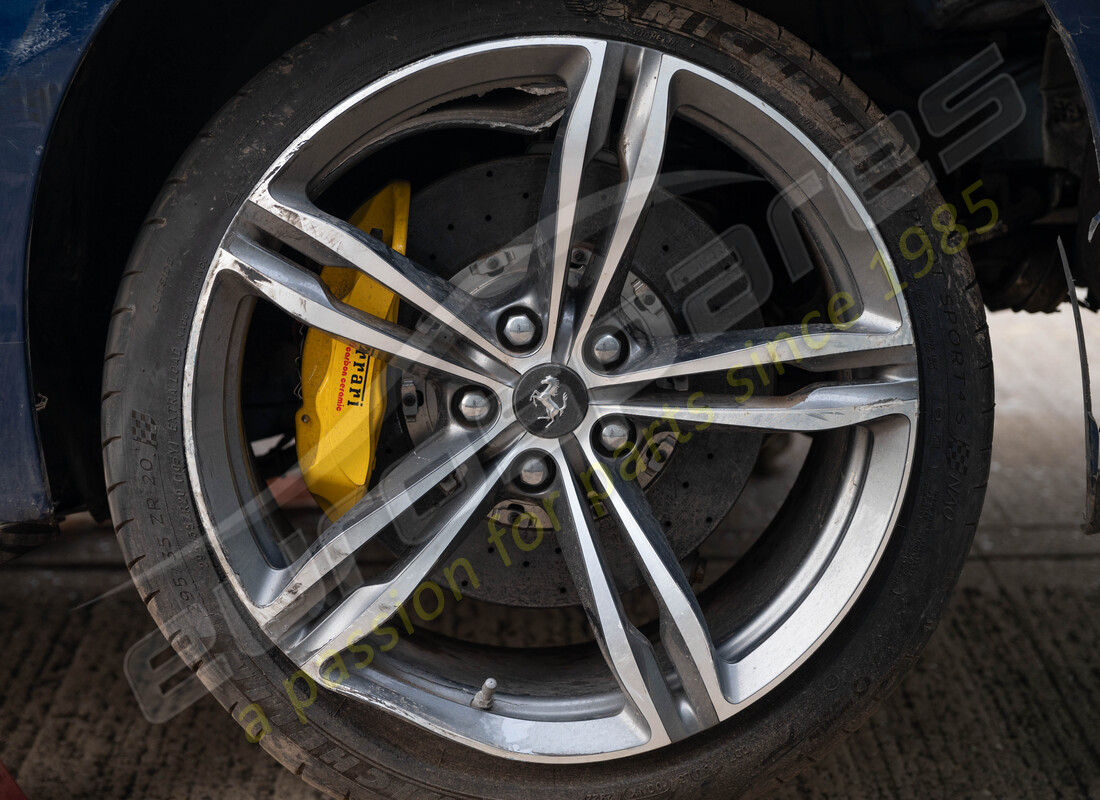 ferrari gtc4 lusso (rhd) mit tbc, wird für die demontage vorbereitet #33