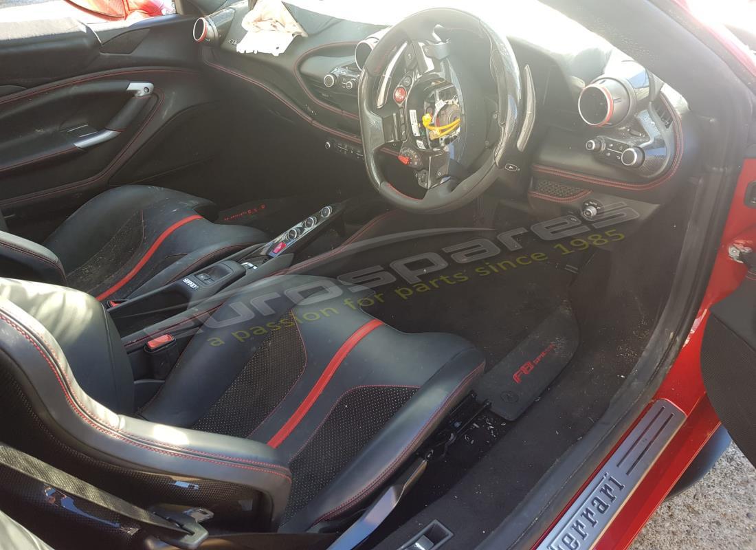 ferrari f8 spider mit 940 meilen, wird für die demontage vorbereitet #10