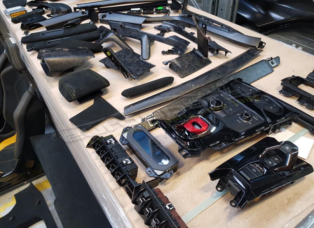 lamborghini 2018 (performante coupe) mit 0 meilen, wird für die demontage vorbereitet #12