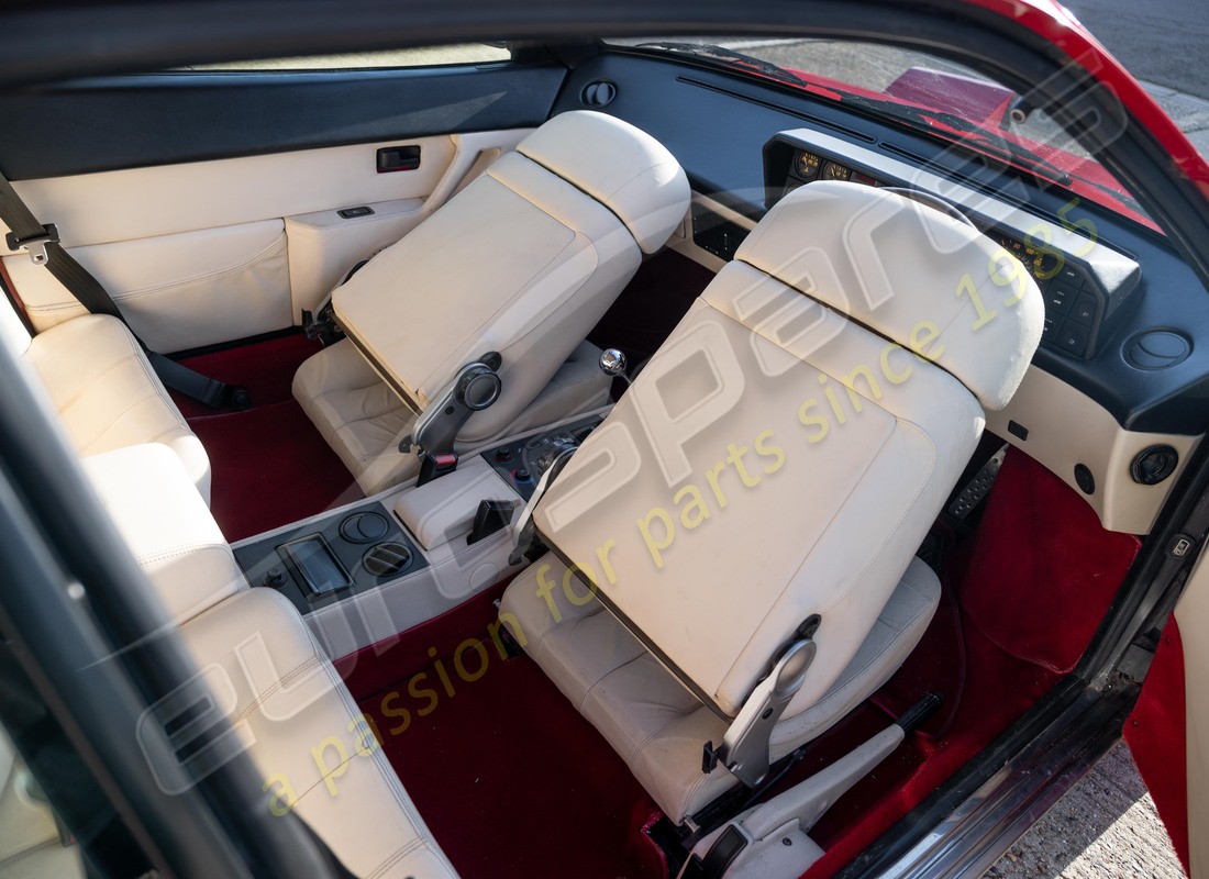 ferrari mondial 3.2 qv (1987) mit 83223, bereit zur demontage #11