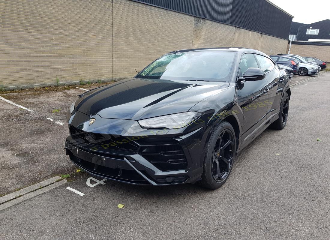 lamborghini urus (2019) wird für den abbau bei eurospares vorbereitet