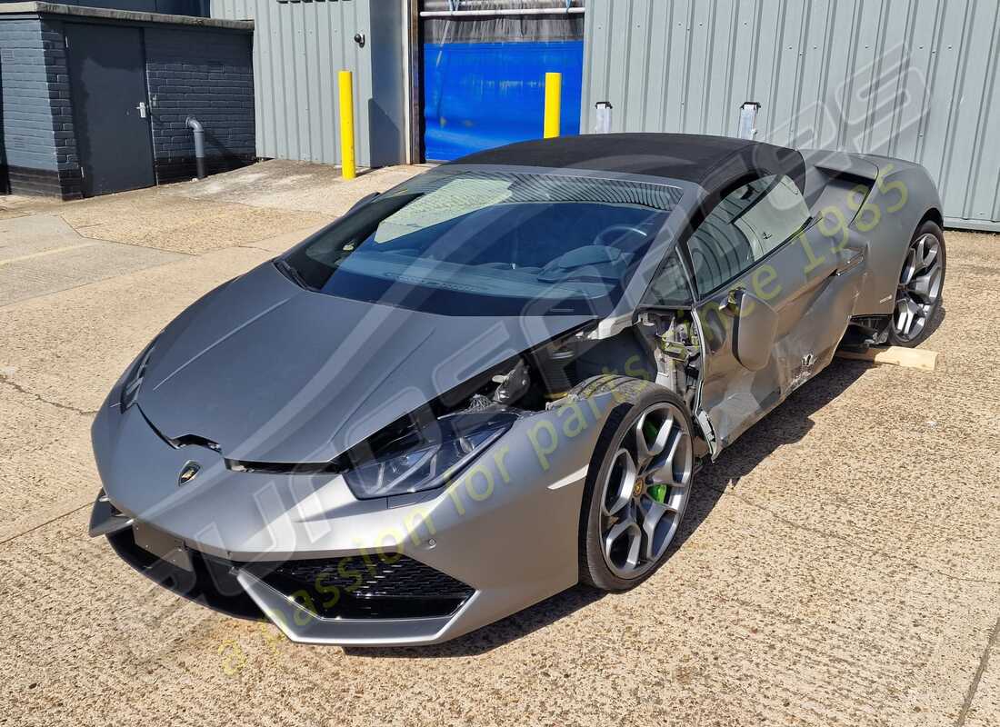 lamborghini lp610-4 spyder (2017) wird für den abbau bei eurospares vorbereitet