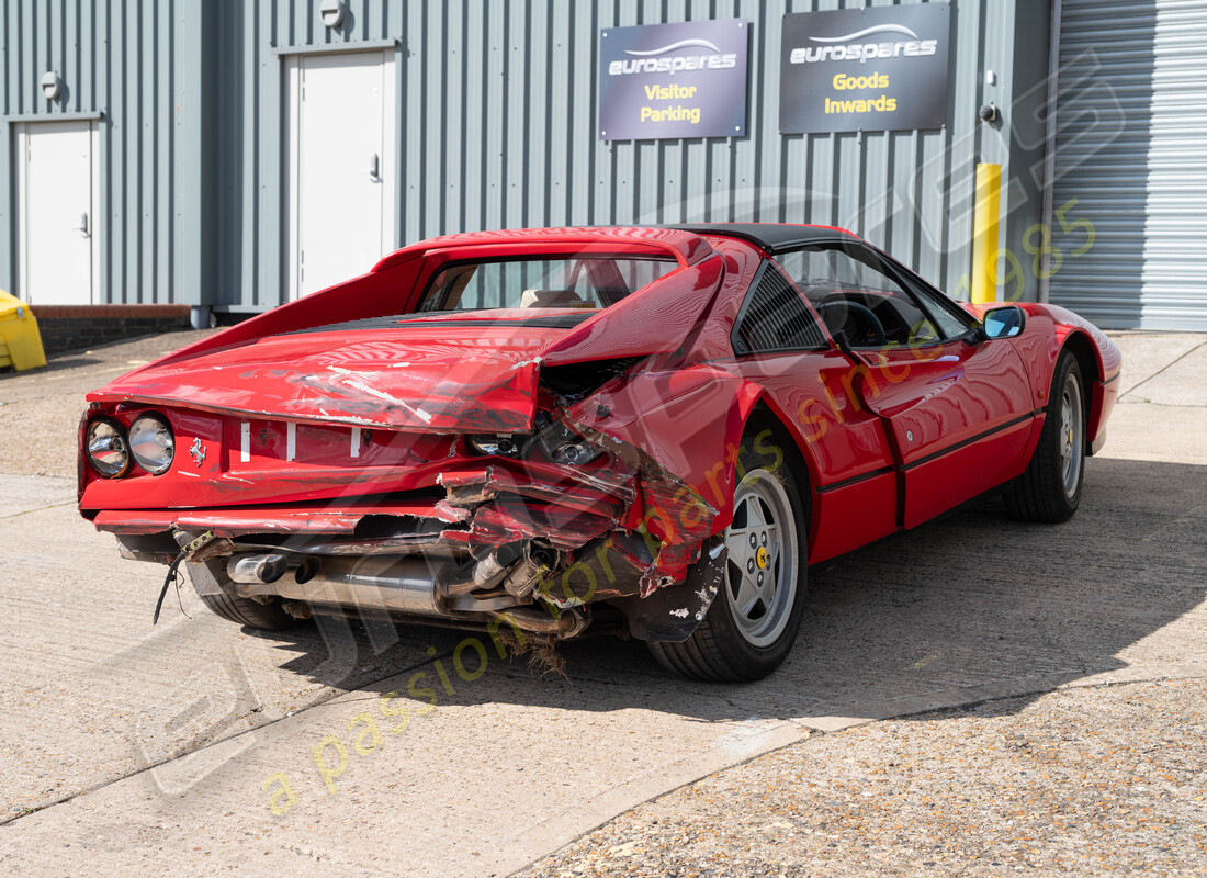 ferrari 328 (1988) wird für die demontage vorbereitet #5