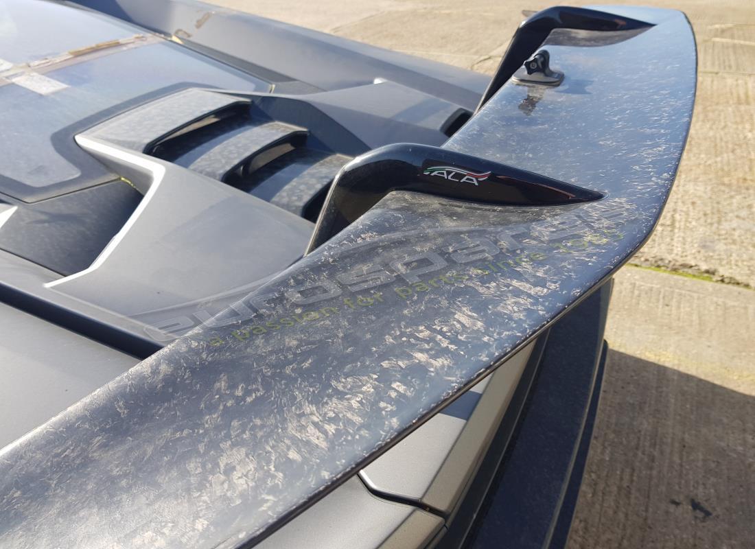 lamborghini 2018 (performante coupe) mit 0 meilen, wird für die demontage vorbereitet #15