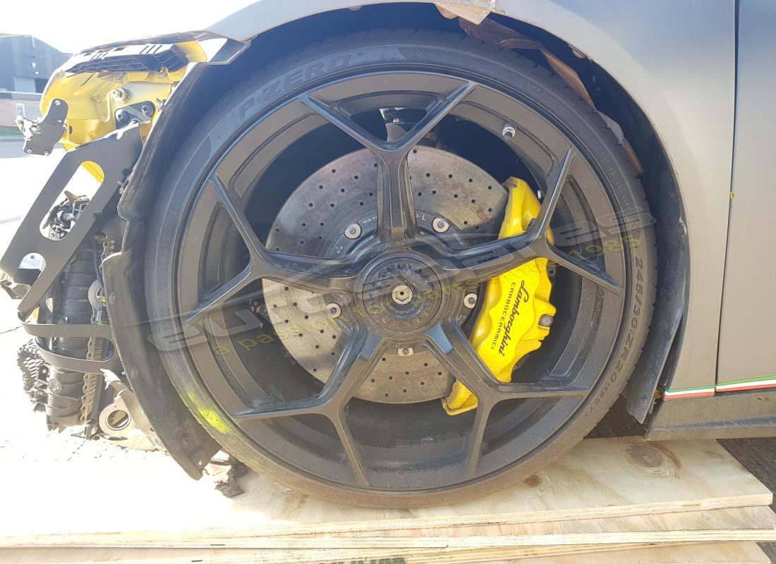 lamborghini 2018 (performante coupe) mit 0 meilen, wird für die demontage vorbereitet #17