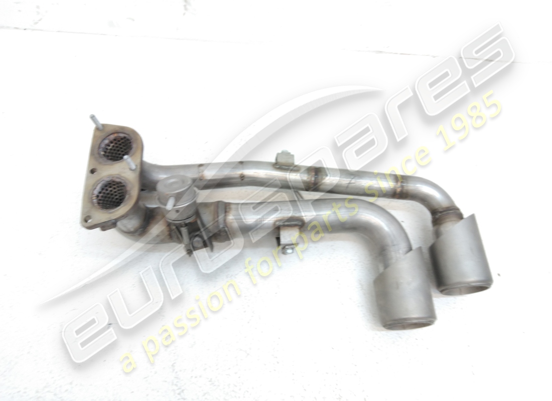 neues ferrari rechtes endrohr. teilenummer 216040 (1)