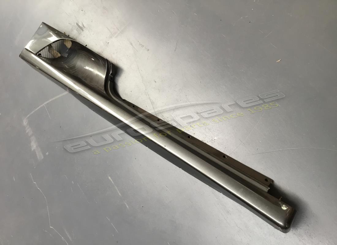 GEBRAUCHT Ferrari RH UNTERTÜRVERKLEIDUNG . TEILENUMMER 69831610 (1)