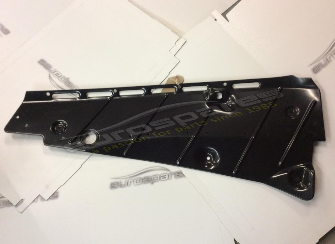 neues ferrari linkes panel. teilenummer 65889700 (1)