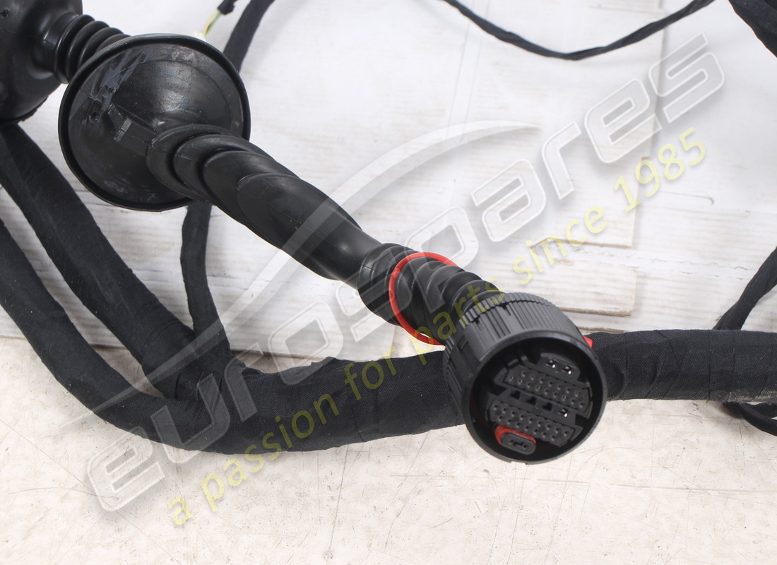 NEUES FERRARI KABEL FÜR DEN FAHRGANG. TEILENUMMER 205778 (3) neues ferrari kabel für den fahrgang. teilenummer 205778 (3)