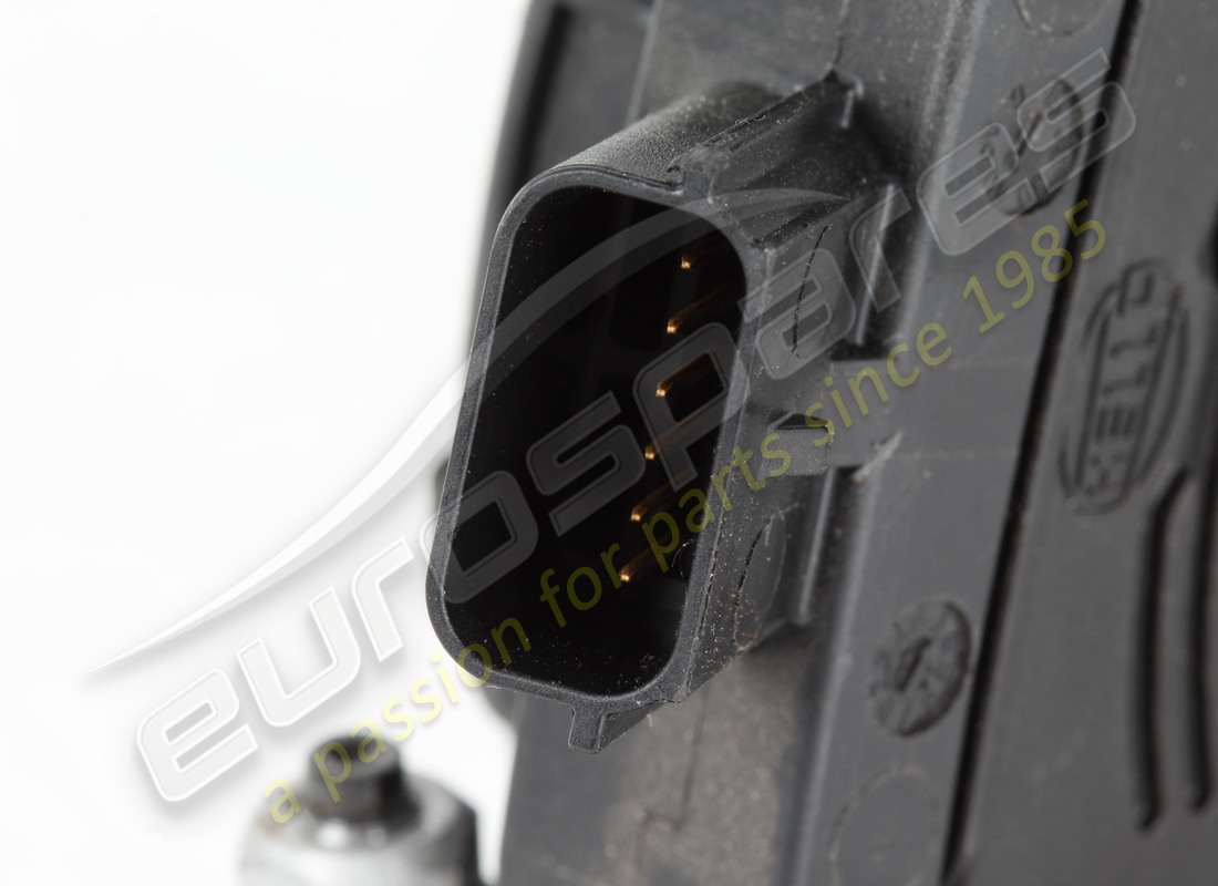 gebrauchtes maserati gaspedal. teilenummer 670037248 (5)
