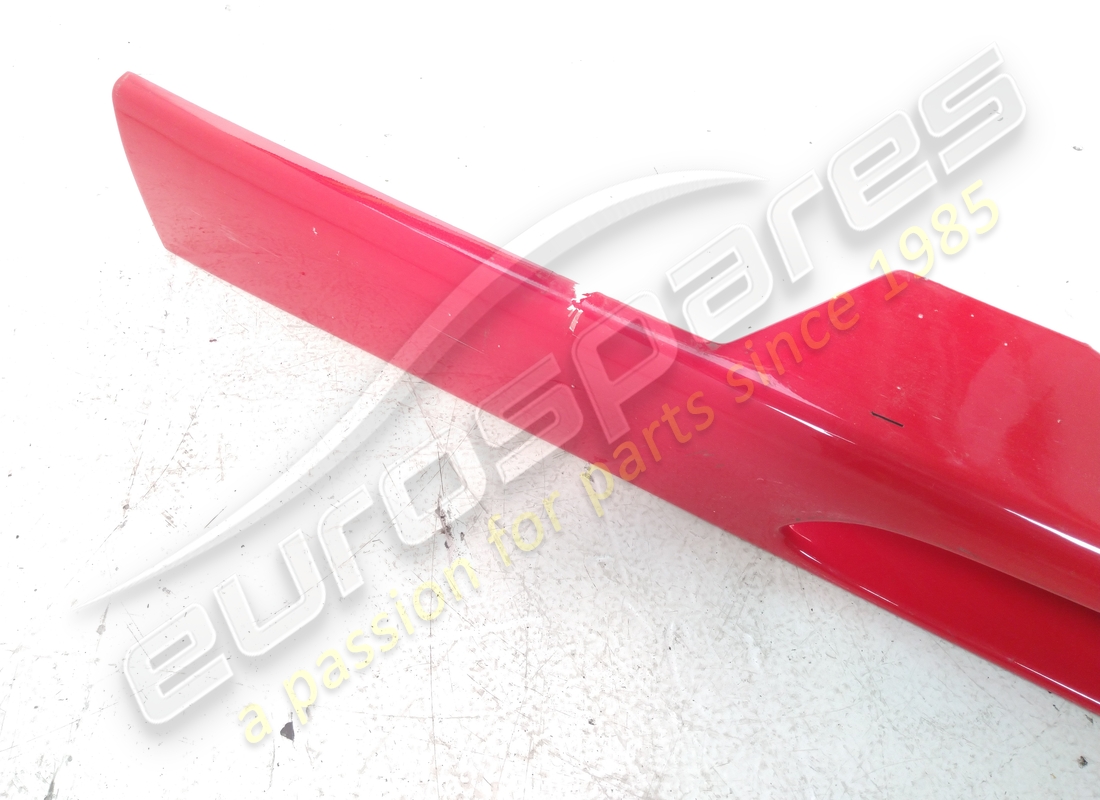verwendet ferrari abdeckung für linken seitenträger. teilenummer 64101210 (3)