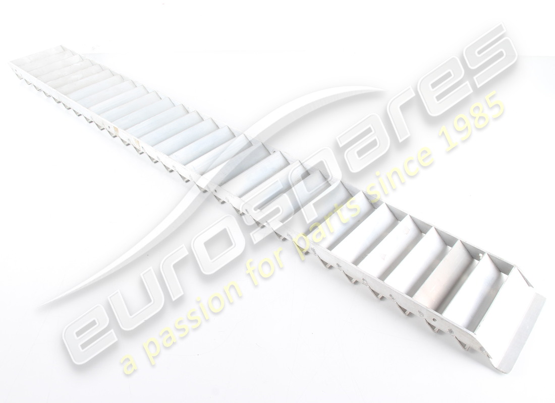 NEUER FERRARI MOTORDECKELGITTER. TEILENUMMER 60819200 (2) neuer ferrari motordeckelgitter. teilenummer 60819200 (2)