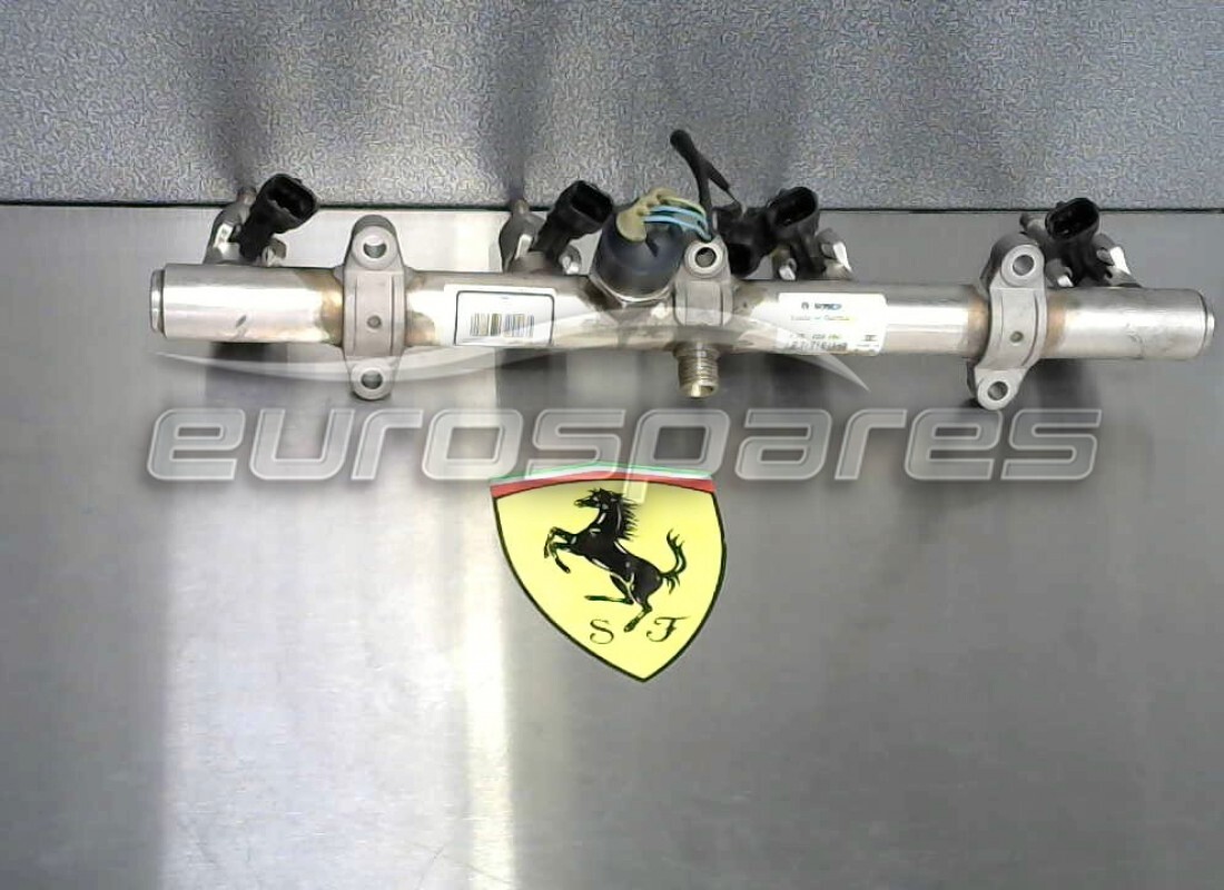 GEBRAUCHTE Ferrari KRAFTSTOFFLEITUNG KOMPLETT MIT EINSPRITZVENTIL. TEILENUMMER 250777 (1)