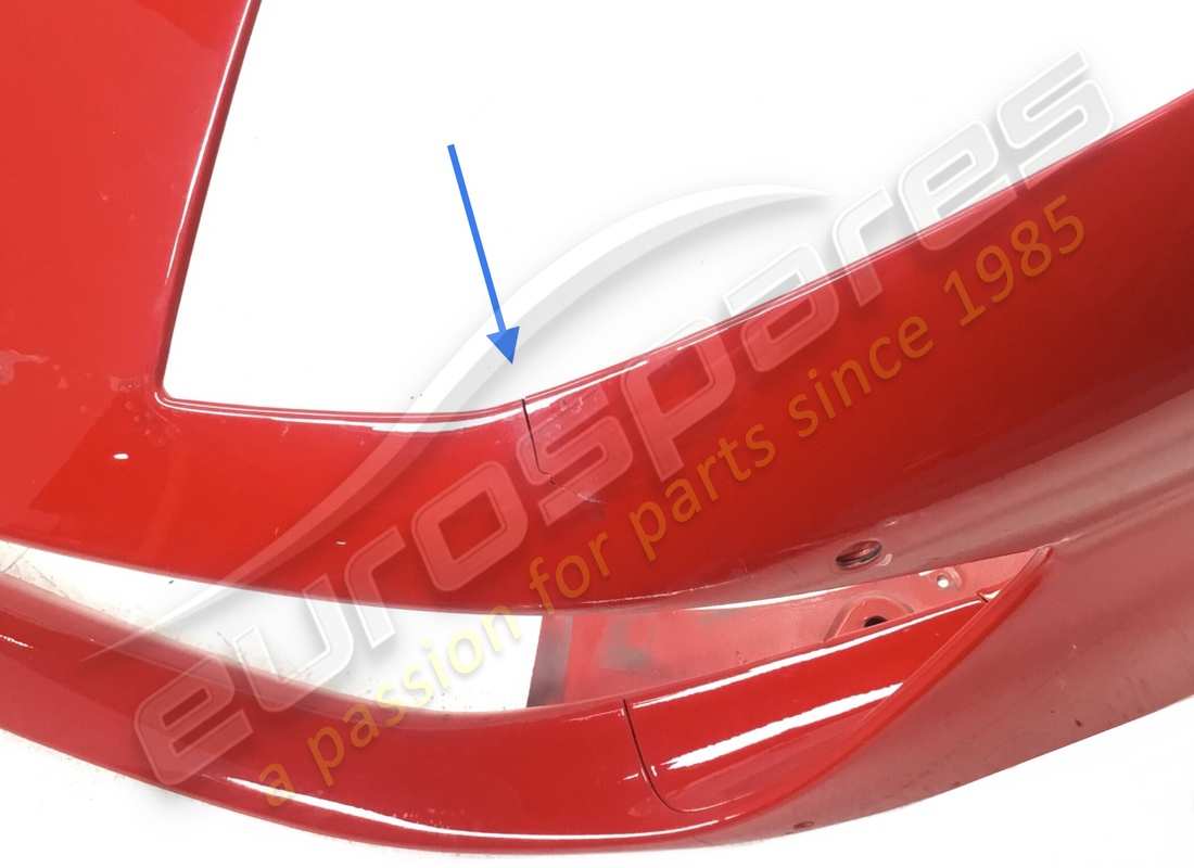 gebrauchter ferrari frontstoßstange. teilenummer 985753436 (2)