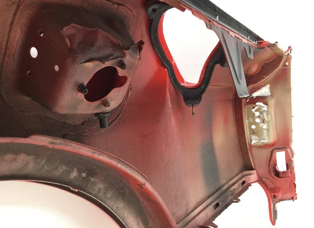 gebrauchter ferrari komplett hinterer kotflügel links. teilenummer 68385311 (8)
