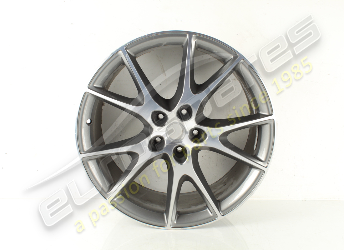 GEBRAUCHTE FERRARI HINTERRADFELGE 20. TEILENUMMER 242157 (1) gebrauchte ferrari hinterradfelge 20. teilenummer 242157 (1)