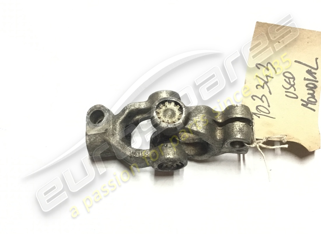 gebrauchtes ferrari lenksäulen-kreuzgelenk. teilenummer 103343 (2)