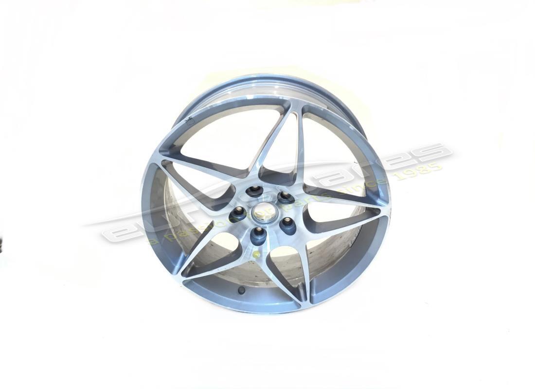 GEBRAUCHTE Ferrari HINTERRADFELGE 19 . TEILENUMMER 252607 (1)