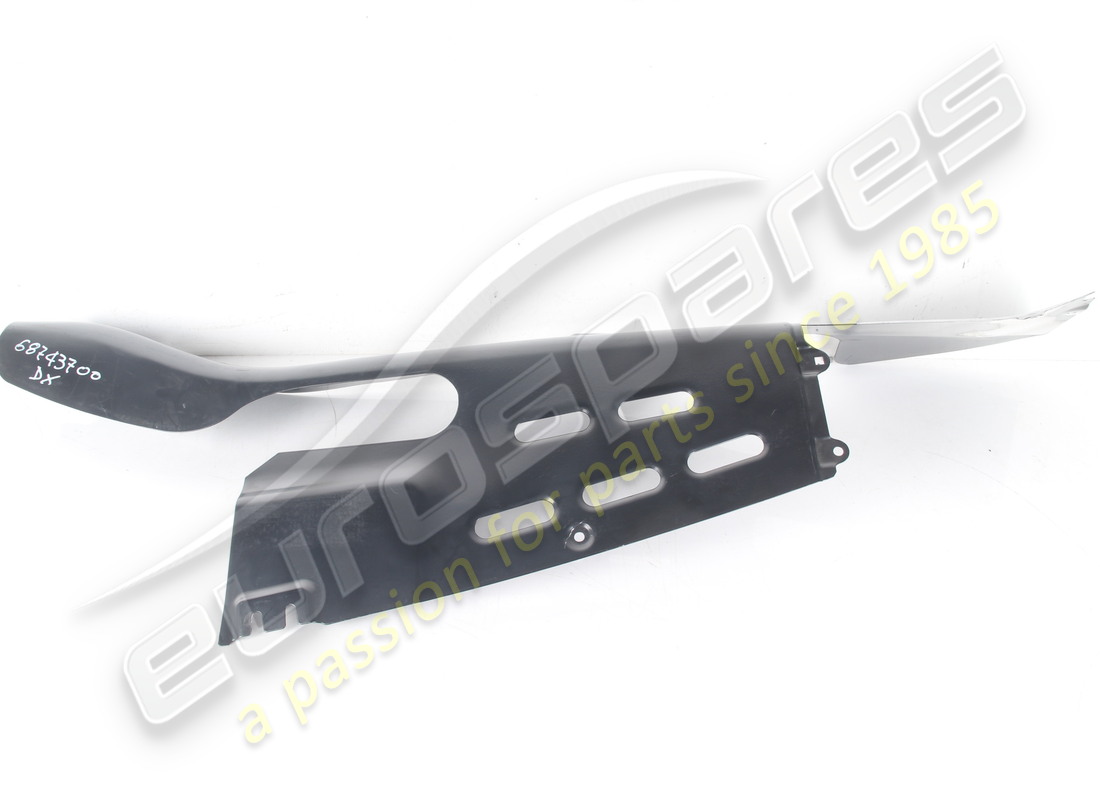 GEBRAUCHT FERRARI LINKES SCHILD FEST. TEILENUMMER 66155700 (2) gebraucht ferrari linkes schild fest. teilenummer 66155700 (2)