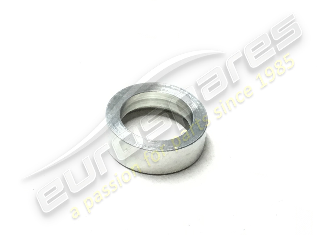 neuer maserati-abstandshalter. teilenummer 670007685 (1)