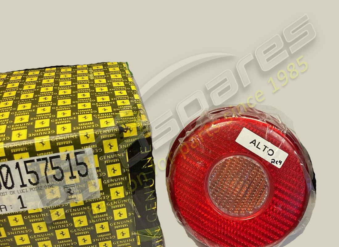 neues ferrari rechtes rücklicht. teilenummer 157515 (1)