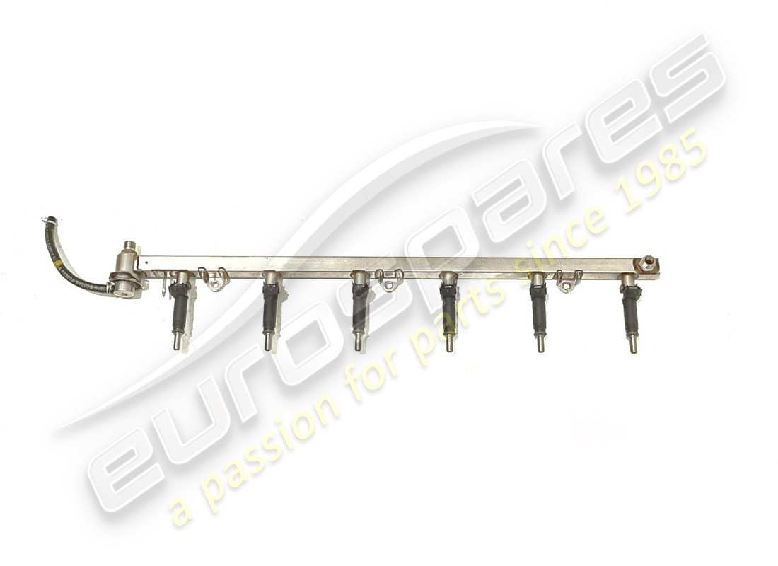 gebrauchter lamborghini kraftstoffsammler. teilenummer 07m133681k (1)