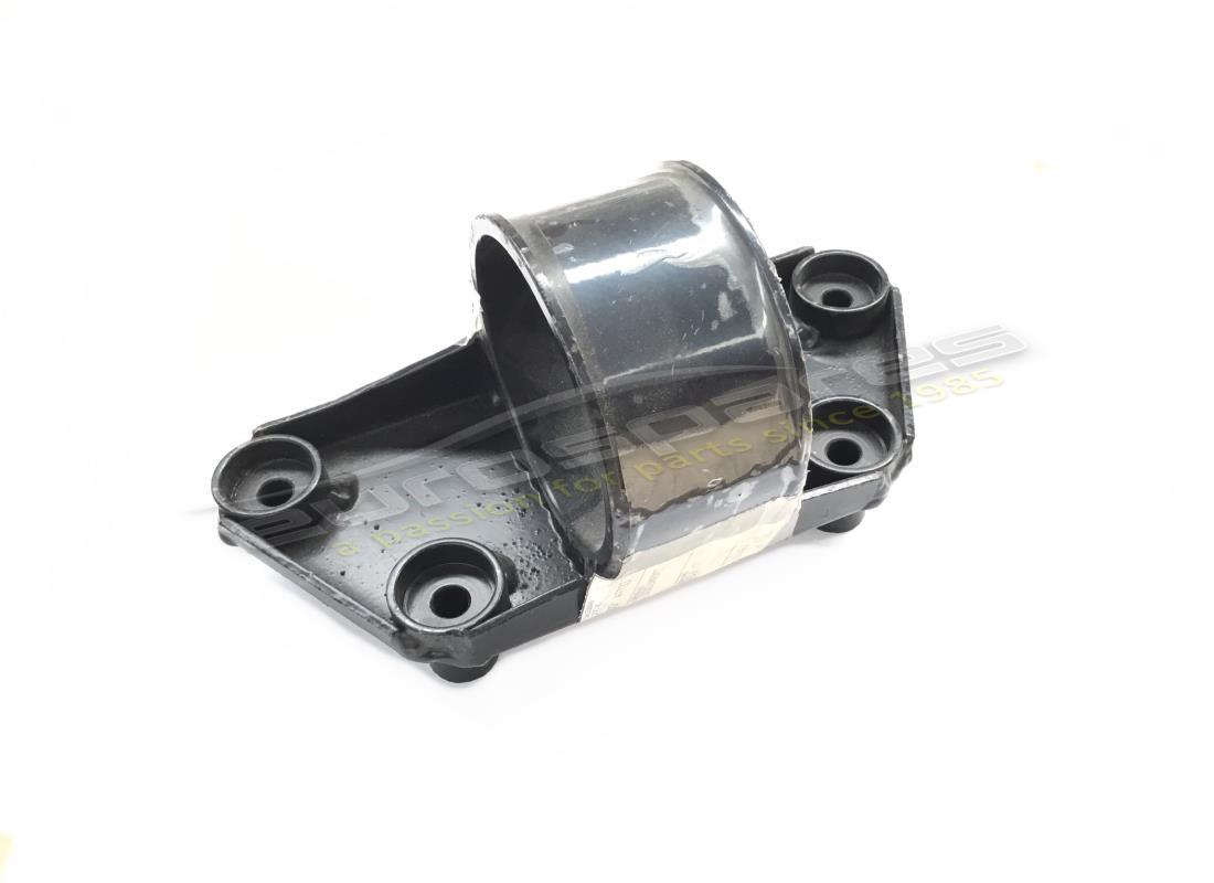 neue maserati hintere differentialaufhängung. teilenummer 386200169 (1)