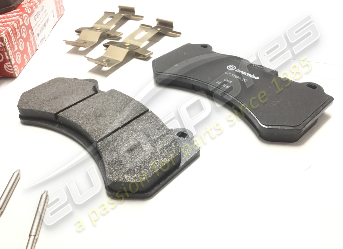 neu ferrari kit für vordere bremsbelagsatz stahlscheiben. teilenummer 70001125 (2)