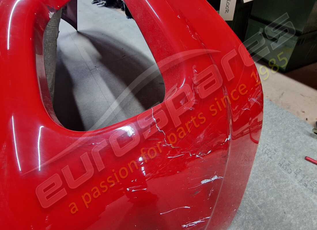 beschädigter ferrari hinterer stoßfänger. teilenummer 64852810 (4)