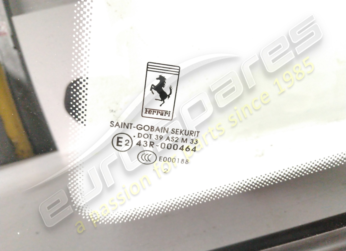 gebraucht ferrari linkes heckfenster. teilenummer 84265100 (2)