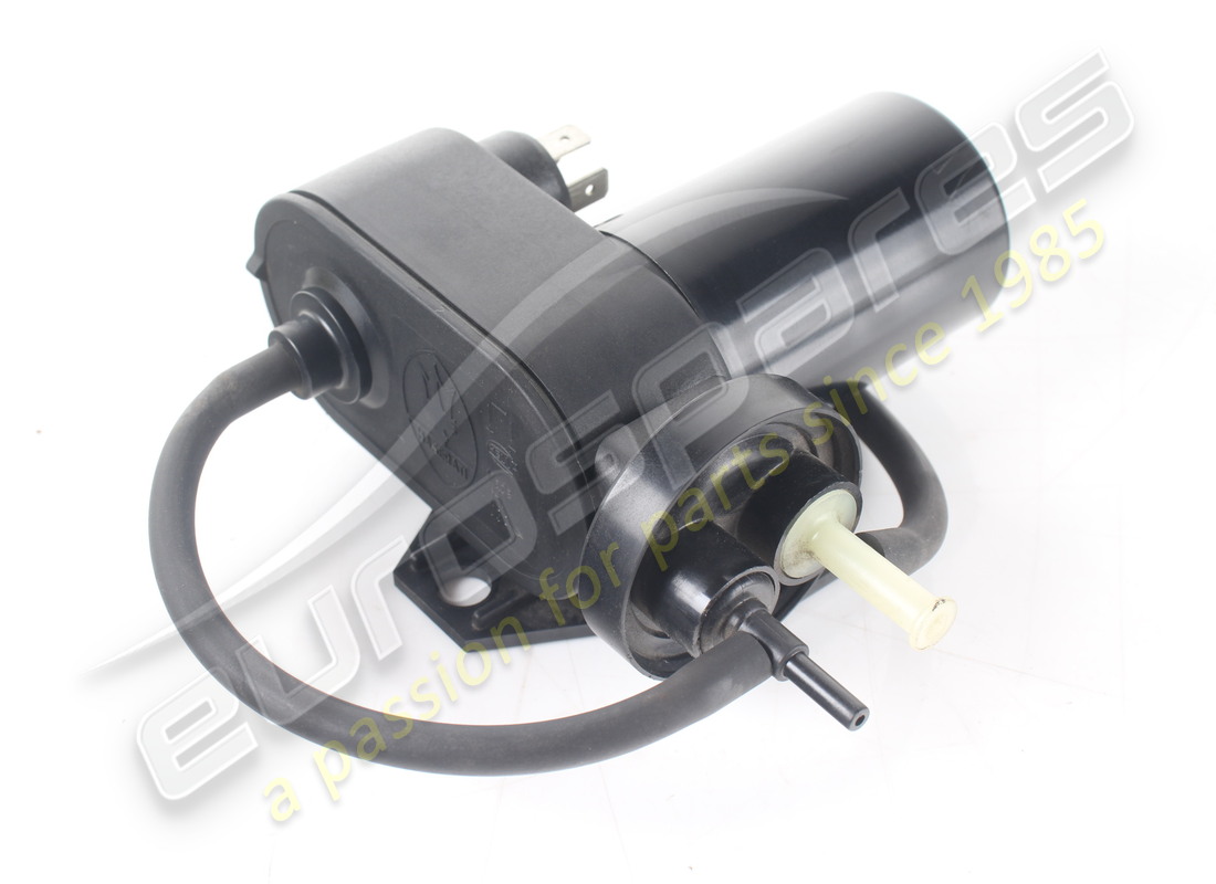 gebrauchte maserati vakuumpumpe. teilenummer 325520172 (1)