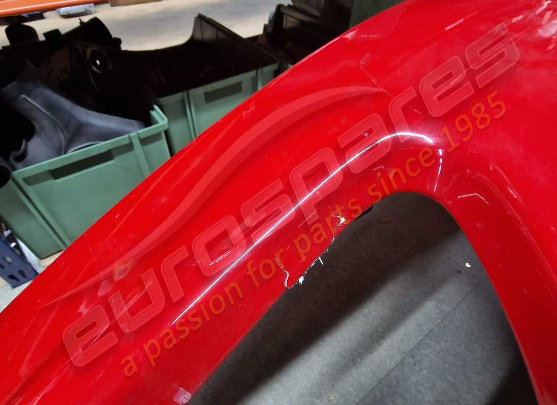 beschädigter ferrari hinterer stoßfänger. teilenummer 64852810 (2)