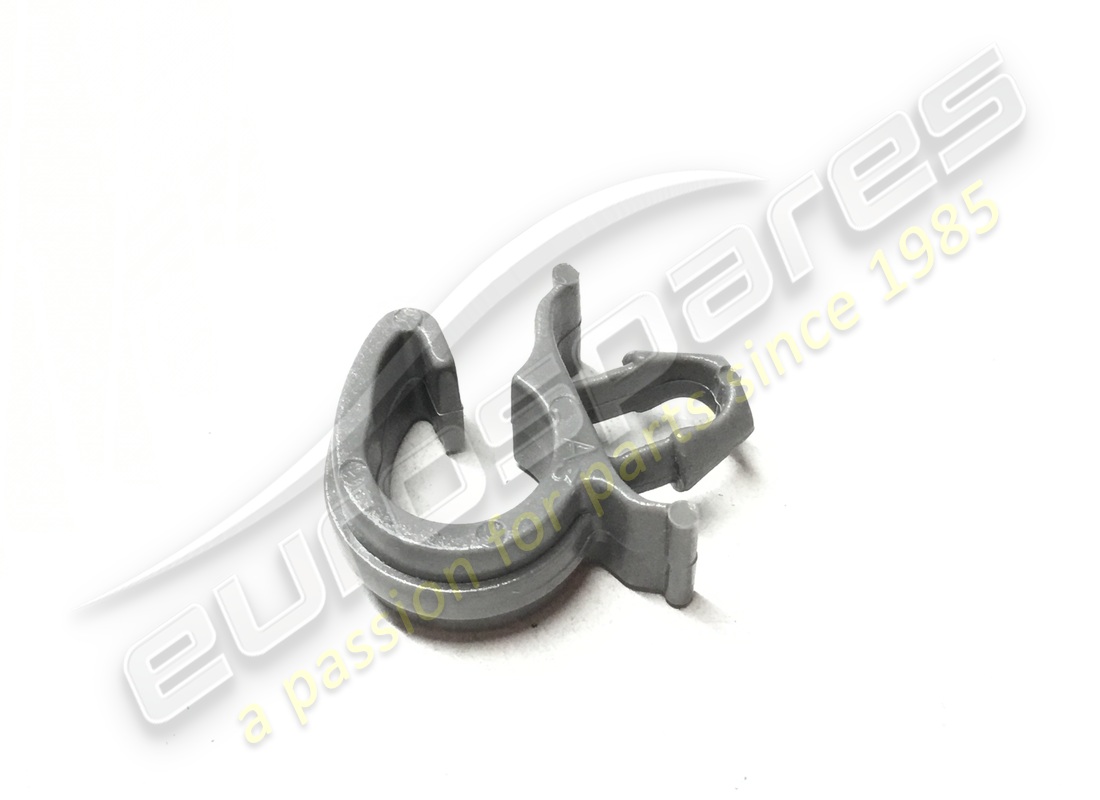 neuer maserati clip. teilenummer 314320352 (1)