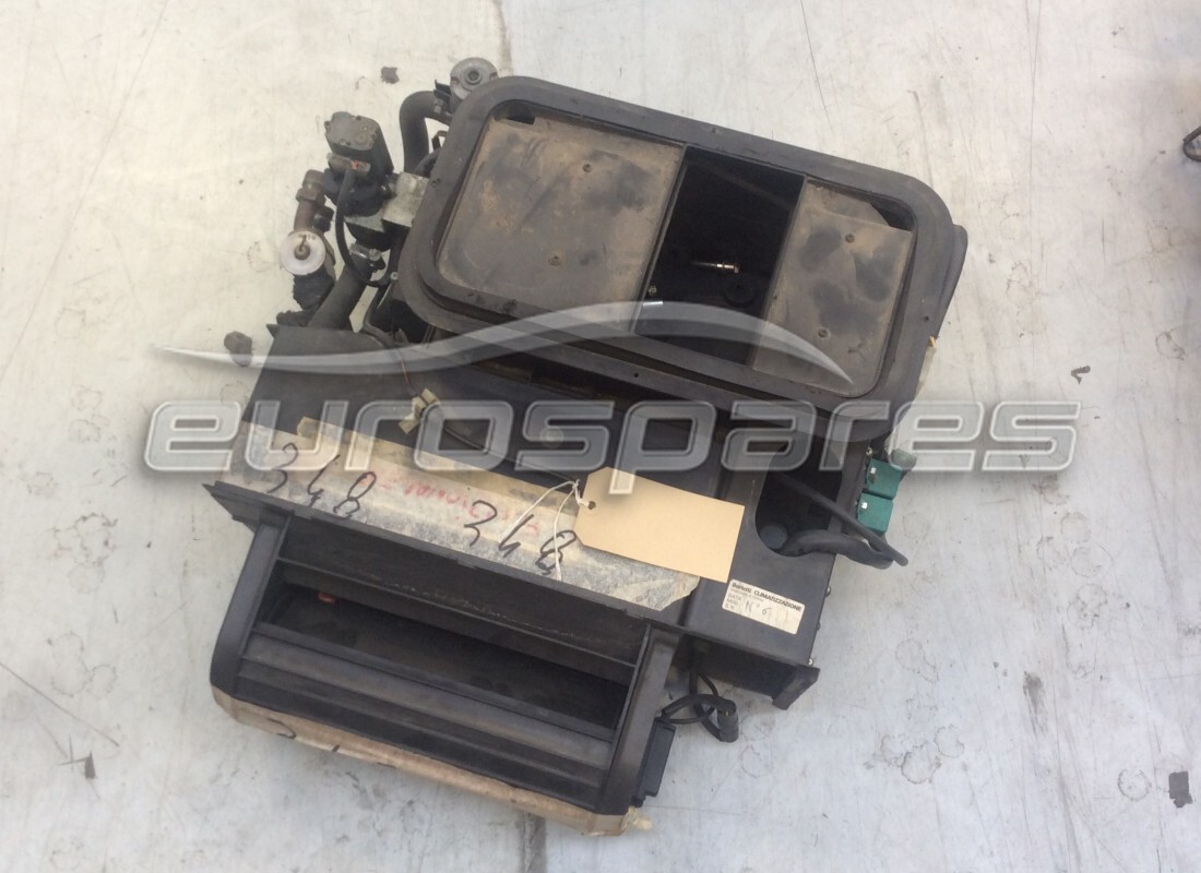 GEBRAUCHTE Ferrari KLIMAANLAGE LHD. TEILENUMMER 62417700 (1)