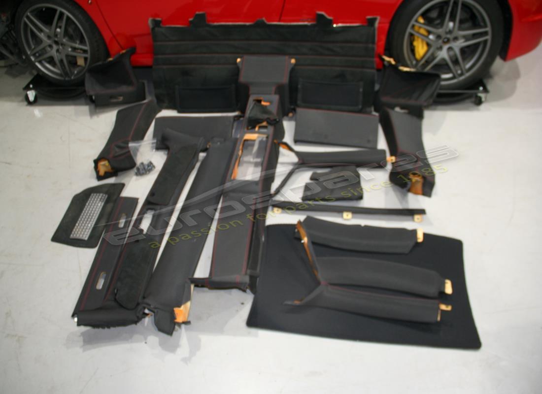 gebrauchter ferrari rhd-innenverkleidungssatz. teilenummer 80191010 (1)