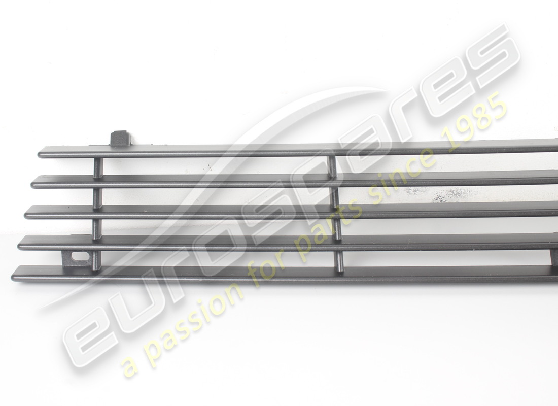 NEUER MASERATI FRONTSTOßSTANGENGRILL. TEILENUMMER 366300346 (3) neuer maserati frontstoßstangengrill. teilenummer 366300346 (3)